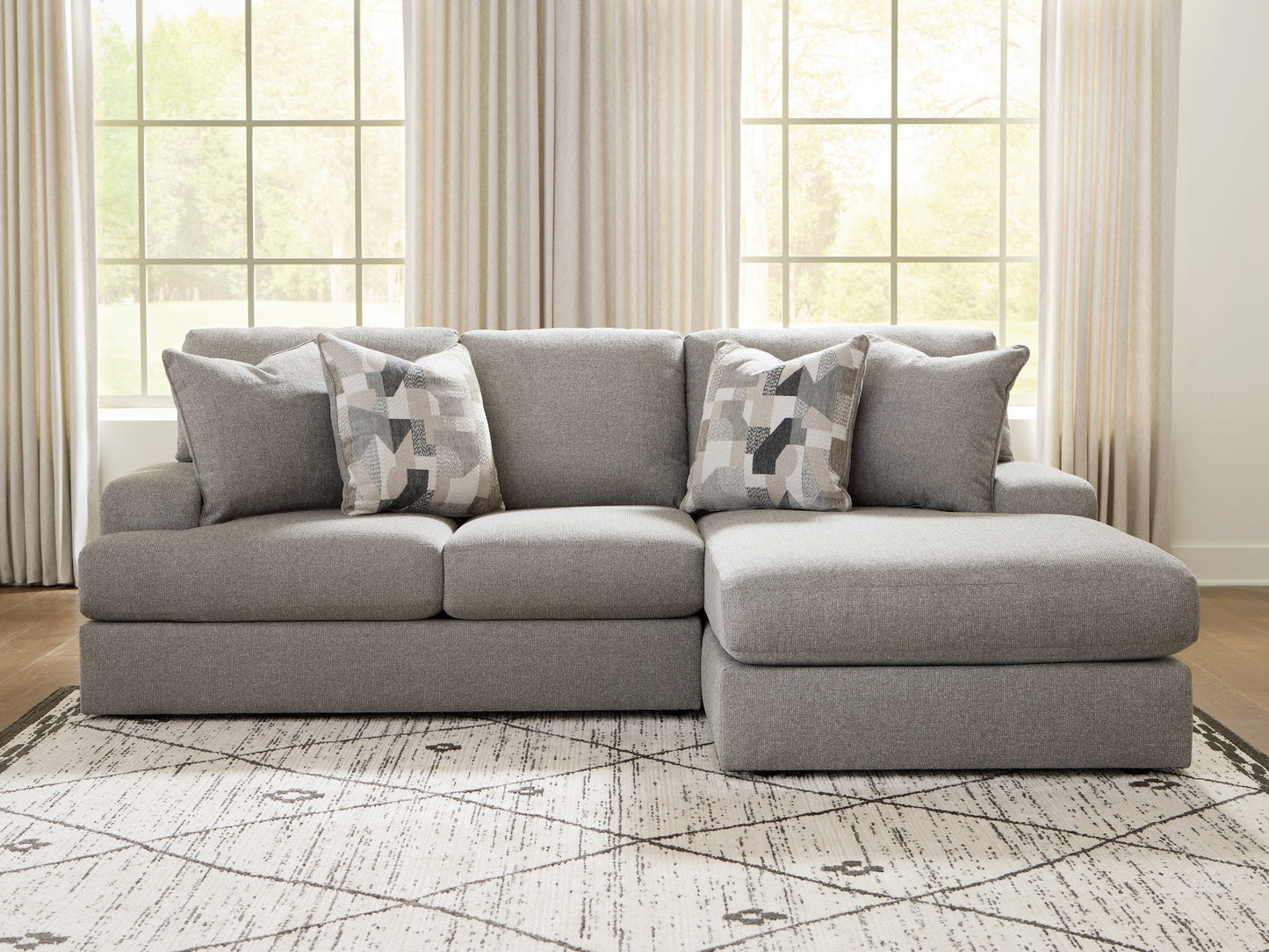 Auburndale Furniture Outlet - Ashley Furniture - Lindon Sectional - 2-Piece Sectional with Chaise - 84704S2