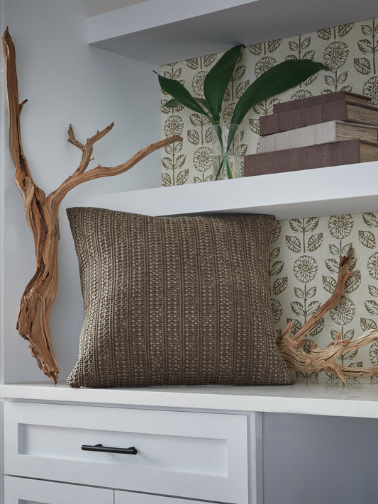 Auburndale Furniture Outlet - Ashley Furniture - Landcher Pillows - Pillow (4/CS) / Brown - A1001104