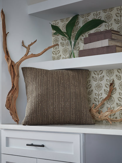 Auburndale Furniture Outlet - Ashley Furniture - Landcher Pillows - Pillow (4/CS) / Brown - A1001104