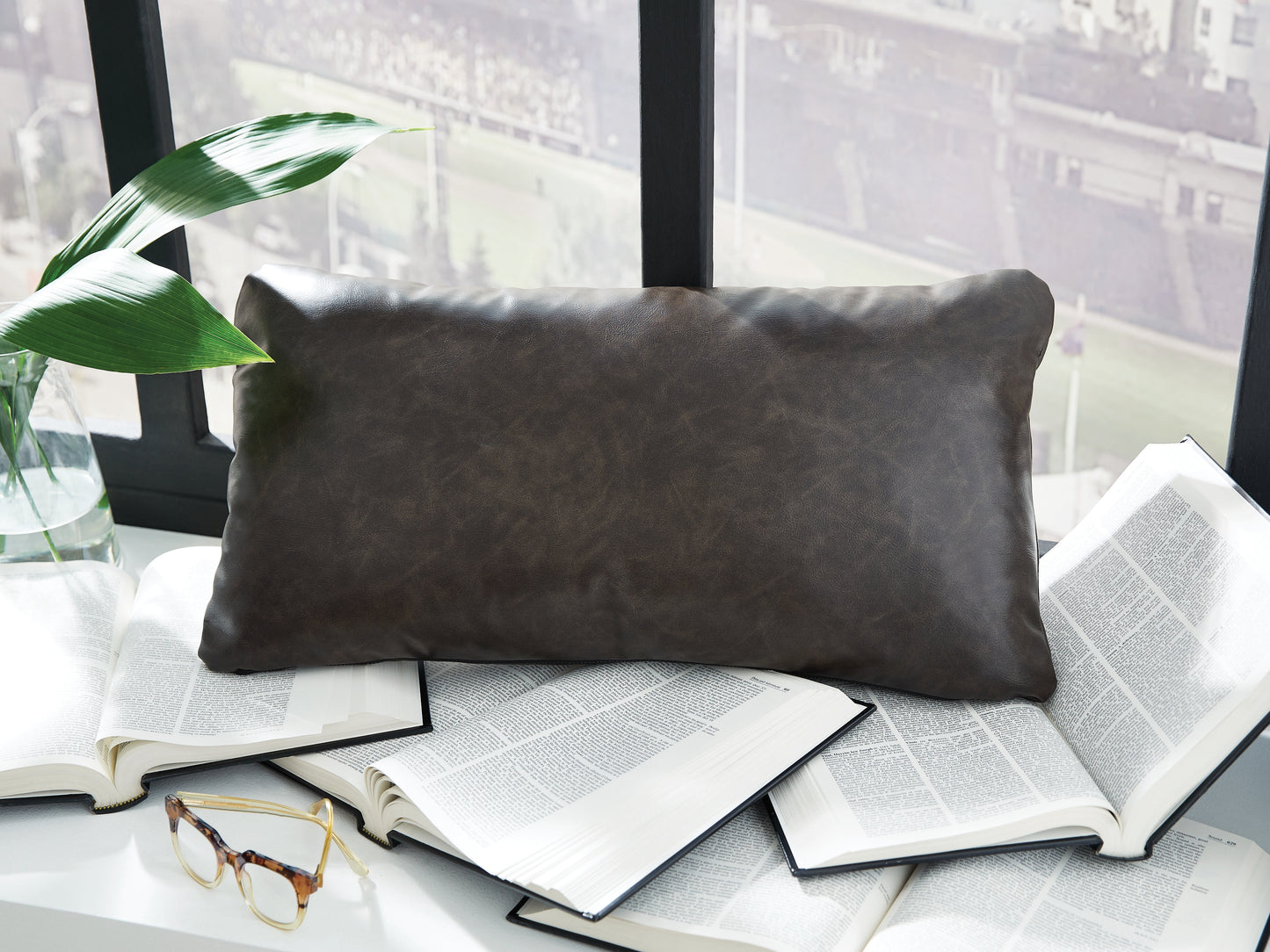 Auburndale Furniture Outlet - Ashley Furniture - Danvale Pillows - Pillow (4/CS) / Dark Brown - A1001142