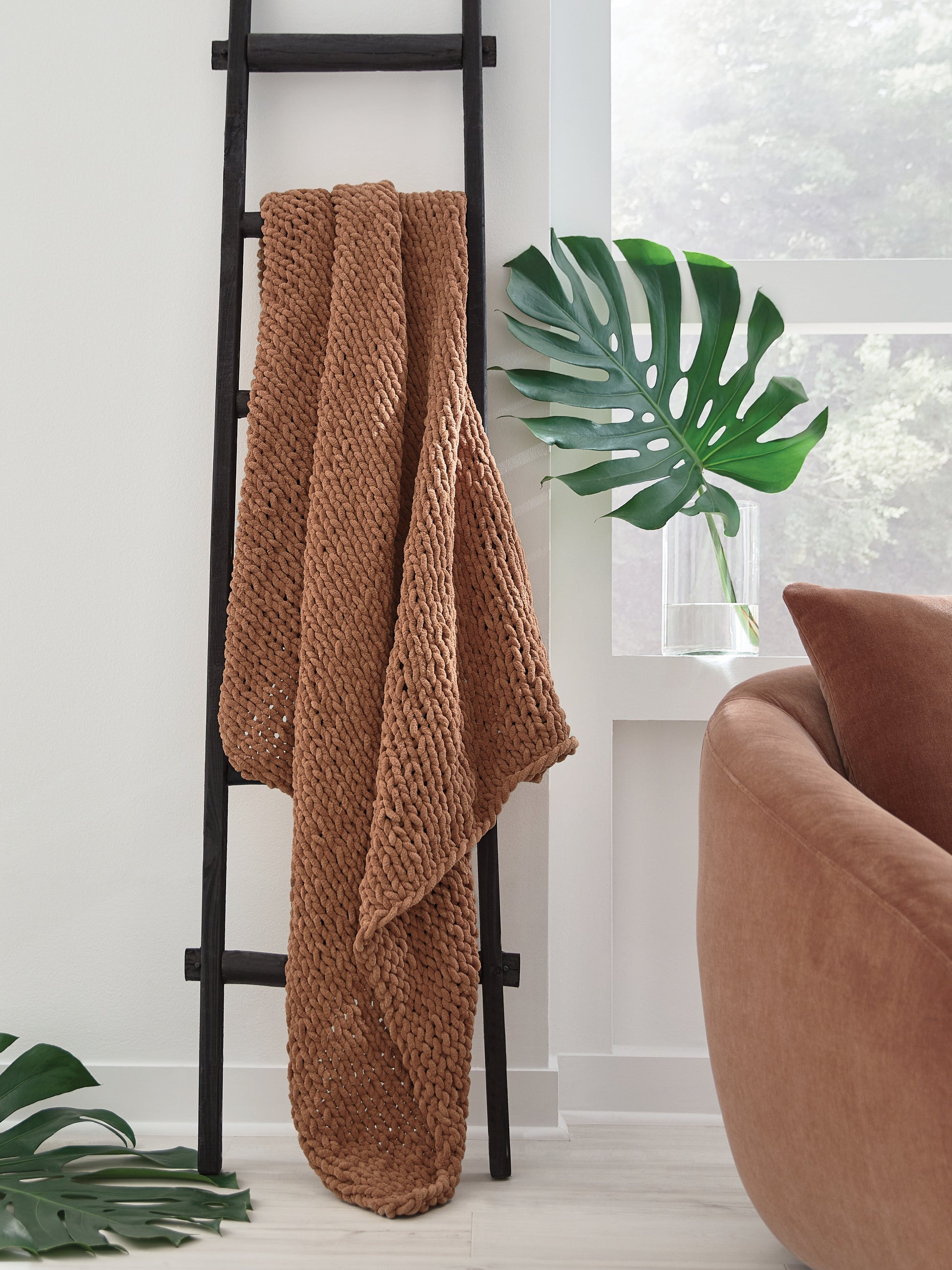 Auburndale Furniture Outlet - Ashley Furniture - Chaddon Throw (Set of 3) - Throw (3/CS) - A1001179