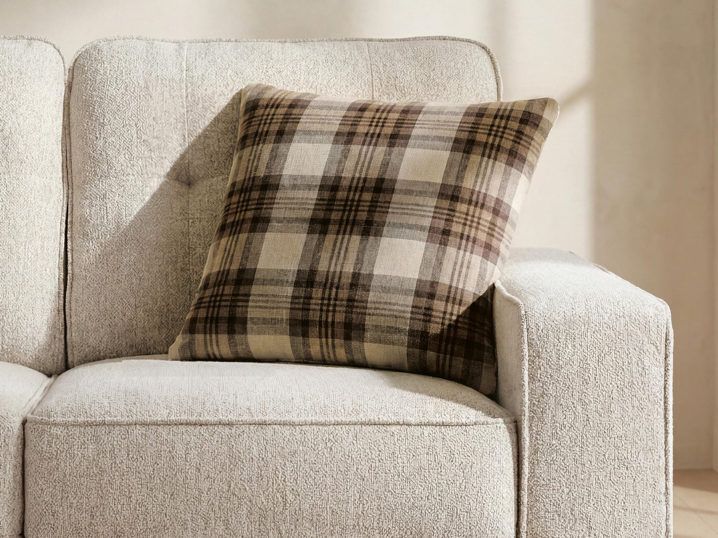 Auburndale Furniture Outlet - Ashley Furniture - Varnburg Pillows - Pillow (4/CS) - A1001182