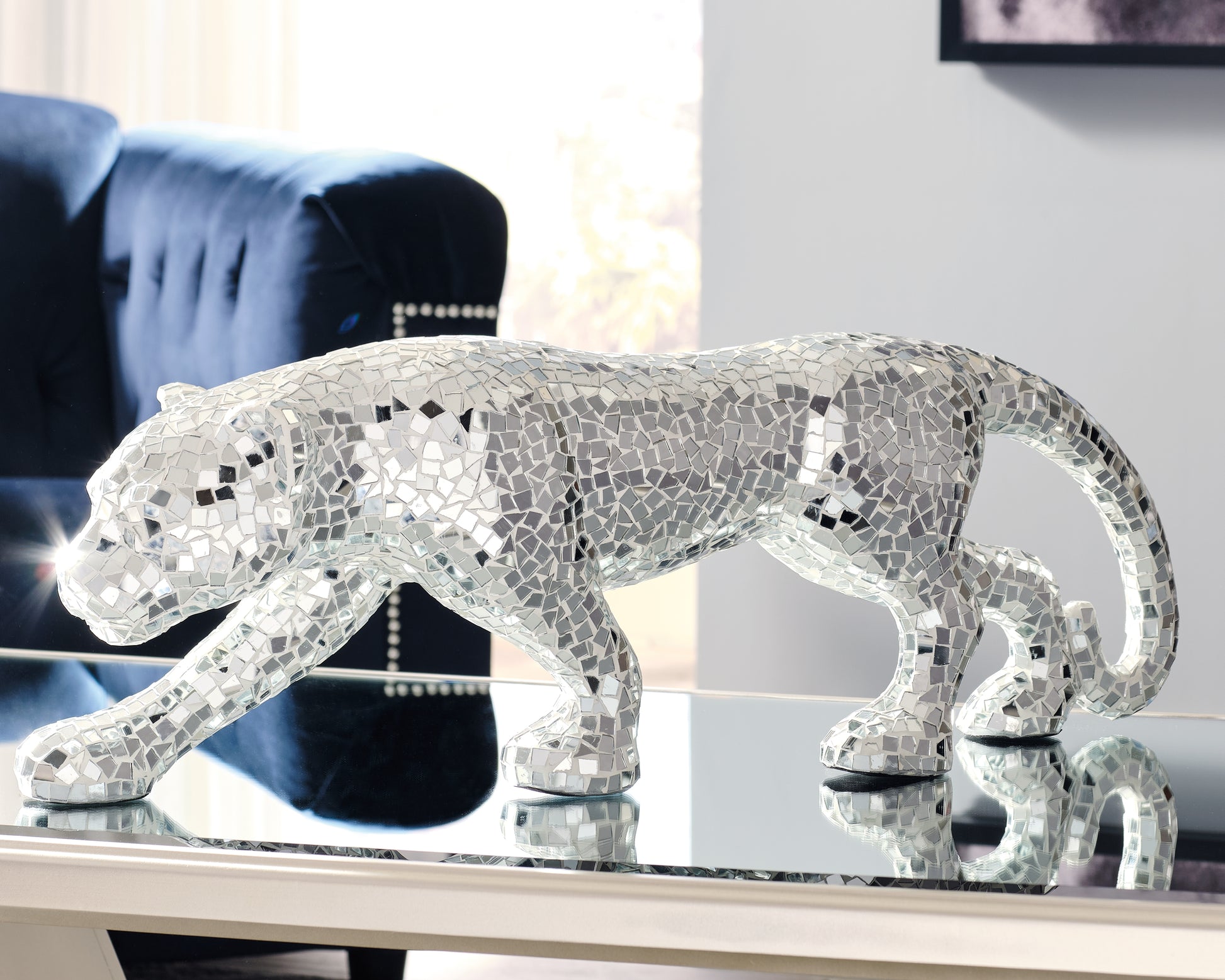 Auburndale Furniture Outlet - Ashley Furniture - Drice Sculpture - Sculpture / Black - A2000419