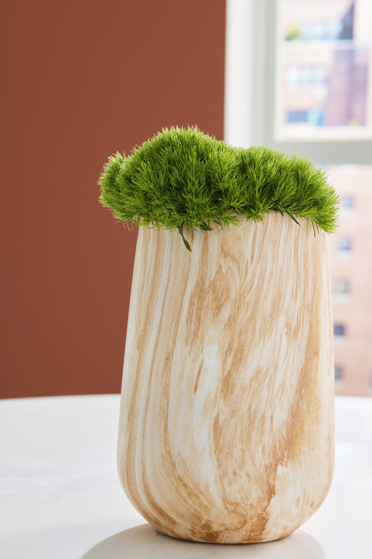Auburndale Furniture Outlet - Ashley Furniture - Cammen Vase - Vase / Tan/White - A2000646