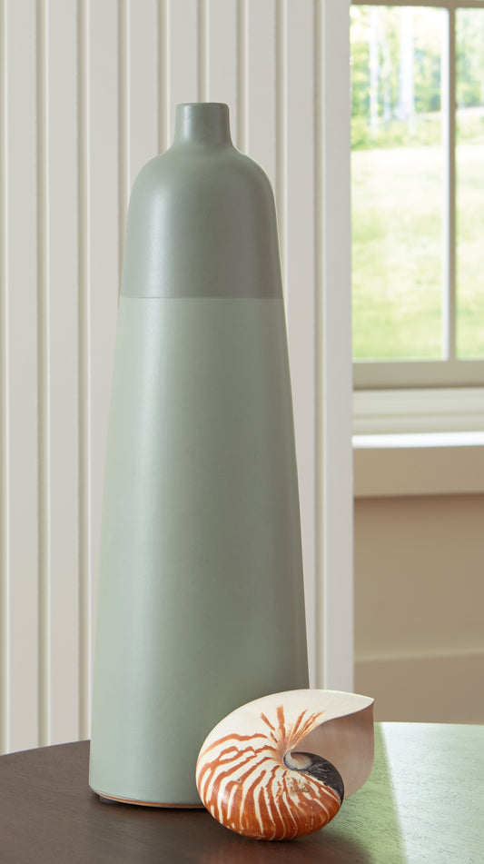 Auburndale Furniture Outlet - Ashley Furniture - Peerland Vase - Vase / Sage Green - A2000656