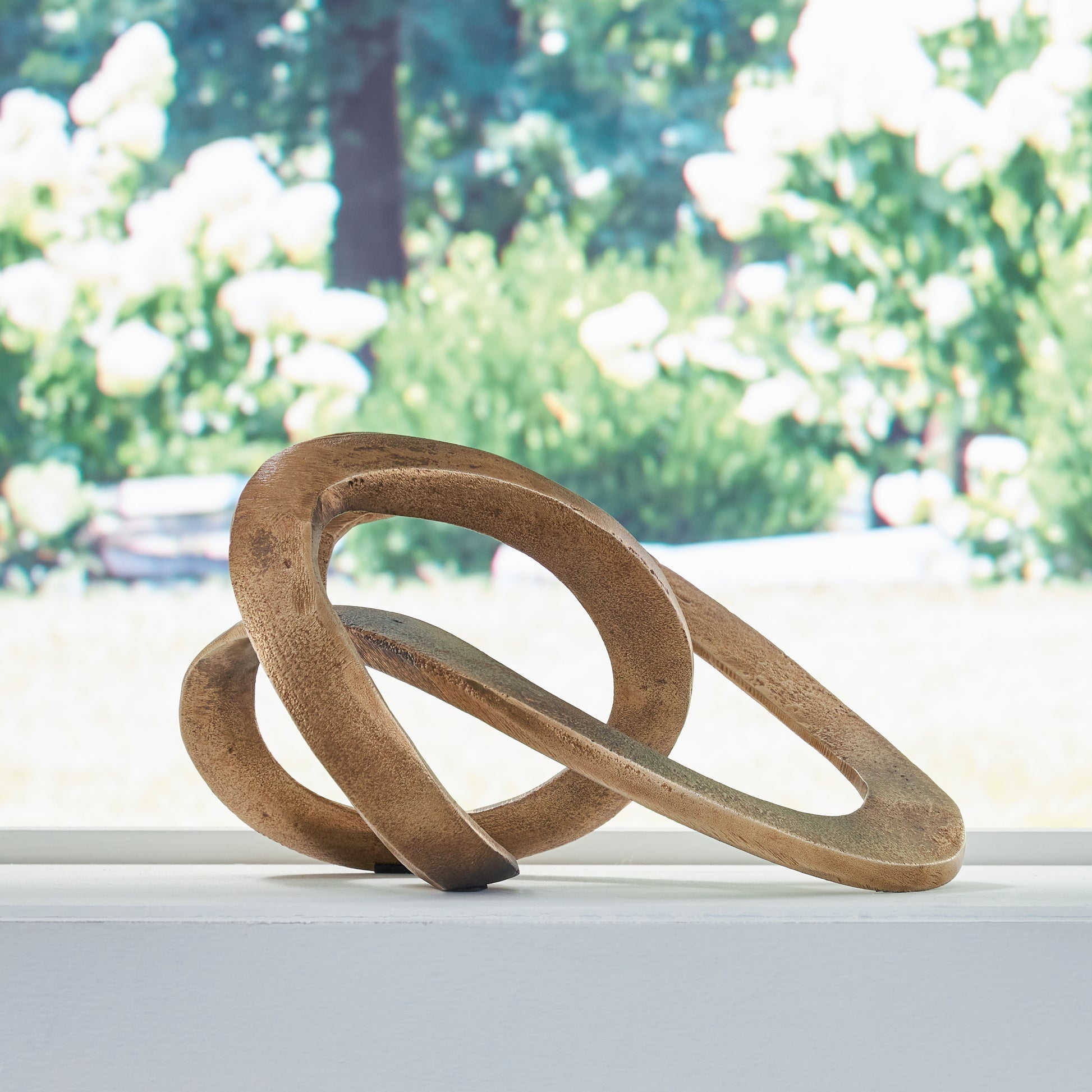 Auburndale Furniture Outlet - Ashley Furniture - Dunnruck Sculpture - Sculpture / Antique Brass Finish - A2000686