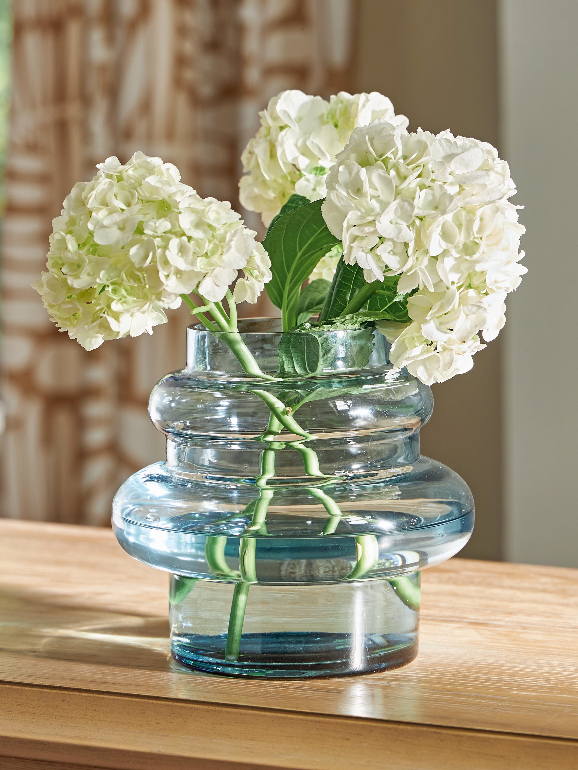 Auburndale Furniture Outlet - Ashley Furniture - Vallmen Vase - Vase / Blue - A2000799