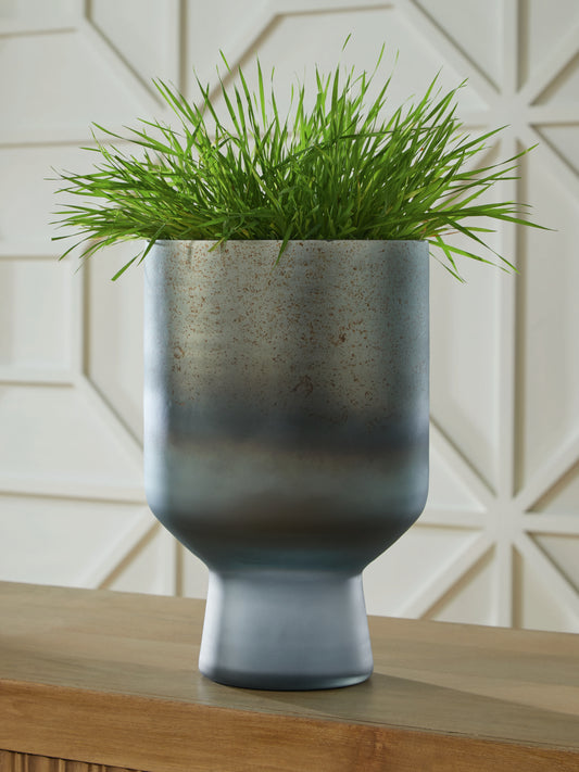 Auburndale Furniture Outlet - Ashley Furniture - Pennmore Vase - Vase / Antique Blue - A2000813