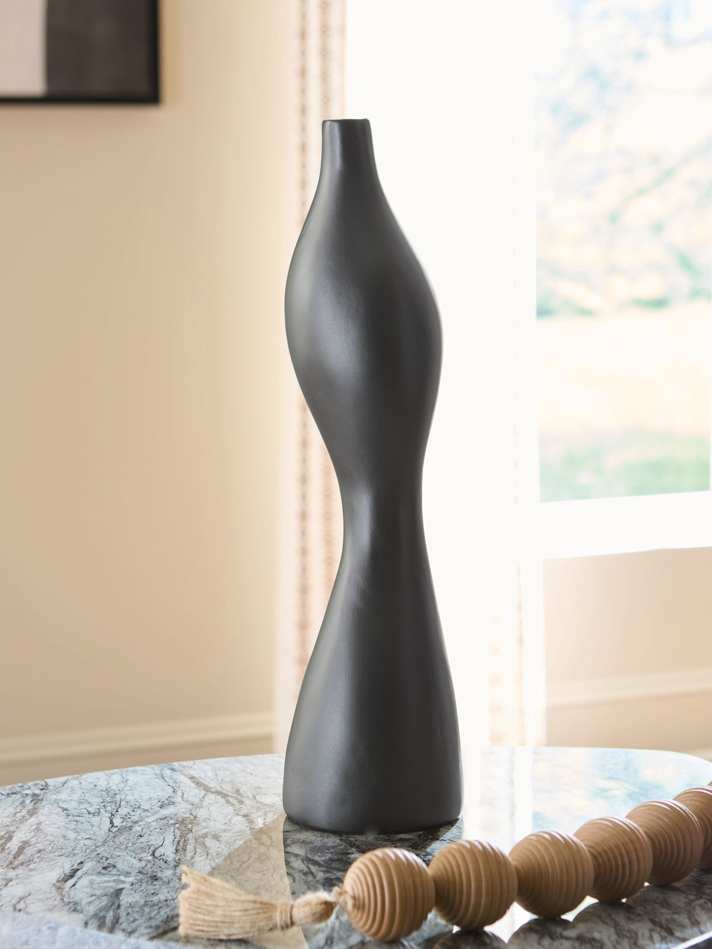 Auburndale Furniture Outlet - Ashley Furniture - Judsen Vase - Vase / Black - A2000835