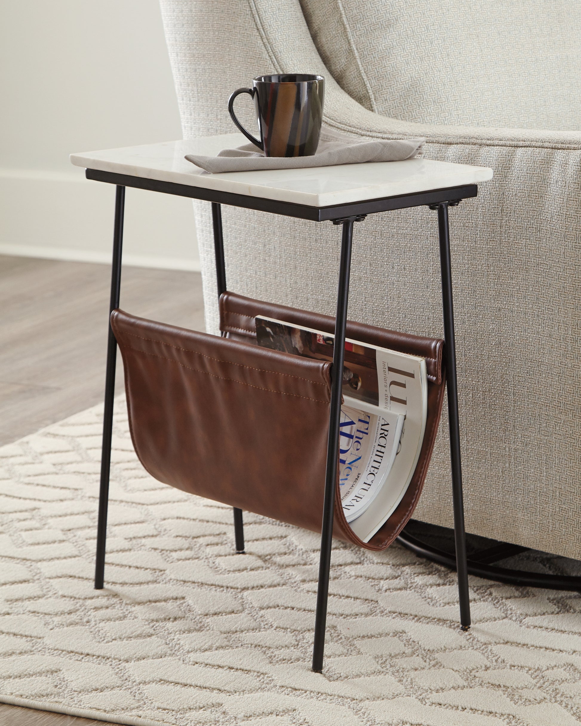 Auburndale Furniture Outlet - Ashley Furniture - Etanbury Accent Table - Accent Table / Brown/Black/White - A4000254