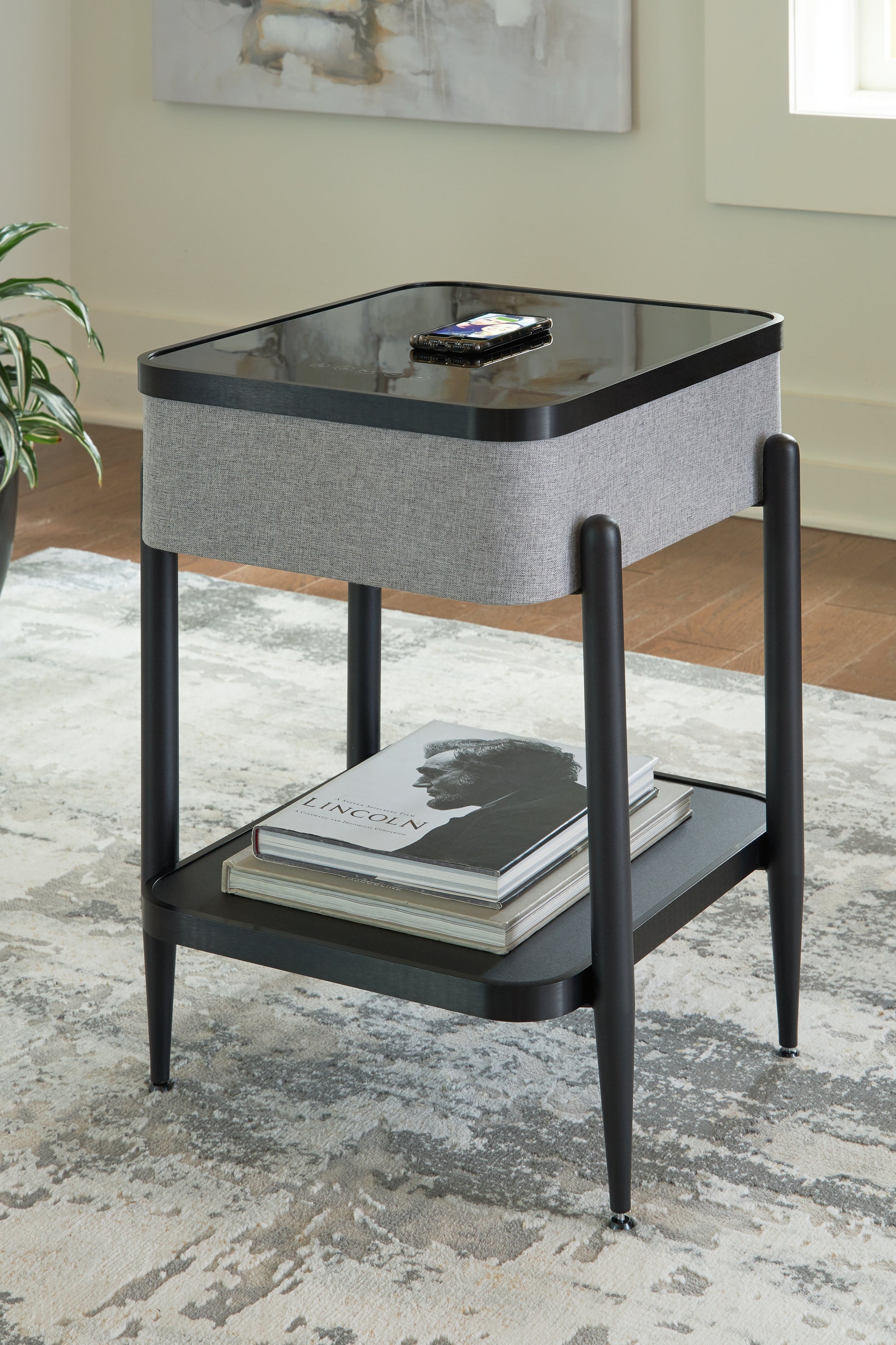 Auburndale Furniture Outlet - Ashley Furniture - Jorvalee Accent Table with Speaker - Accent Table with Speaker / Gray/Black - A4000550