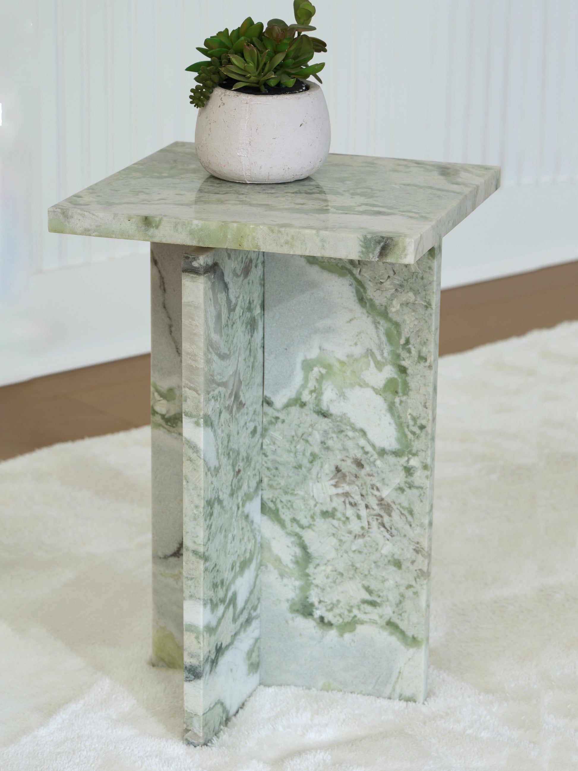 Auburndale Furniture Outlet - Ashley Furniture - Deaconwell Accent Table - Accent Table / White/Green - A4000648