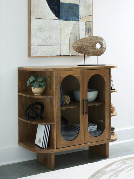 Auburndale Furniture Outlet - Ashley Furniture - Niall Accent Cabinet - Accent Cabinet / Light Brown - A4000707