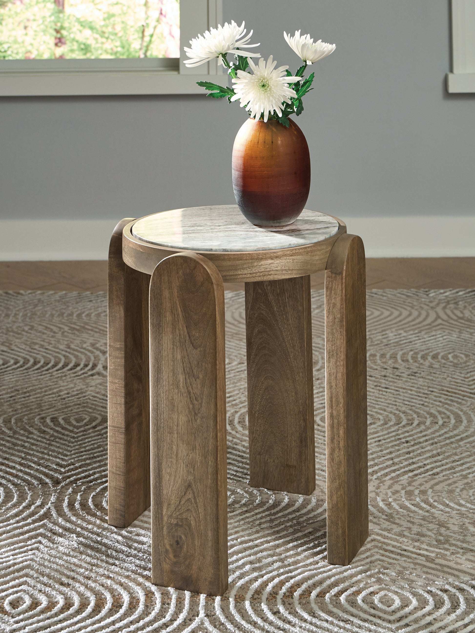 Auburndale Furniture Outlet - Ashley Furniture - Gavrilley Accent Table - Accent Table / Gray/White/Brown - A4000722