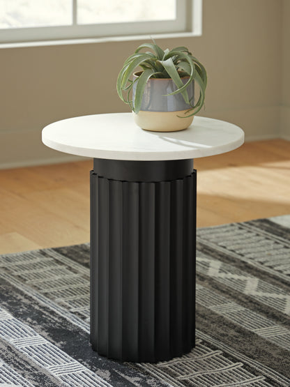 Auburndale Furniture Outlet - Ashley Furniture - Wainstone Accent Table - Accent Table / Black/White - A4000724