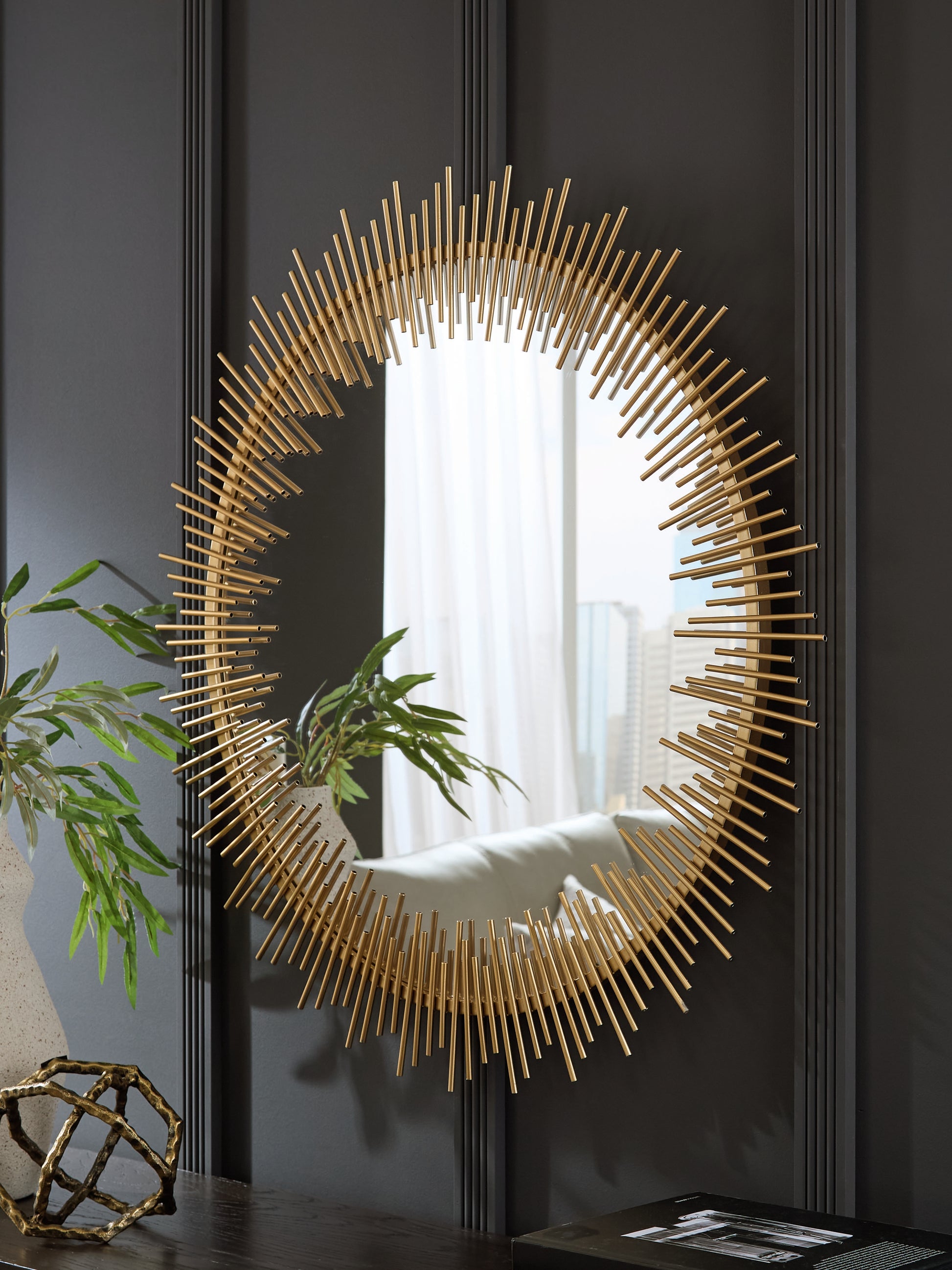 Auburndale Furniture Outlet - Ashley Furniture - Wainport Mirror - Accent Mirror / Gold Finish - A8010405