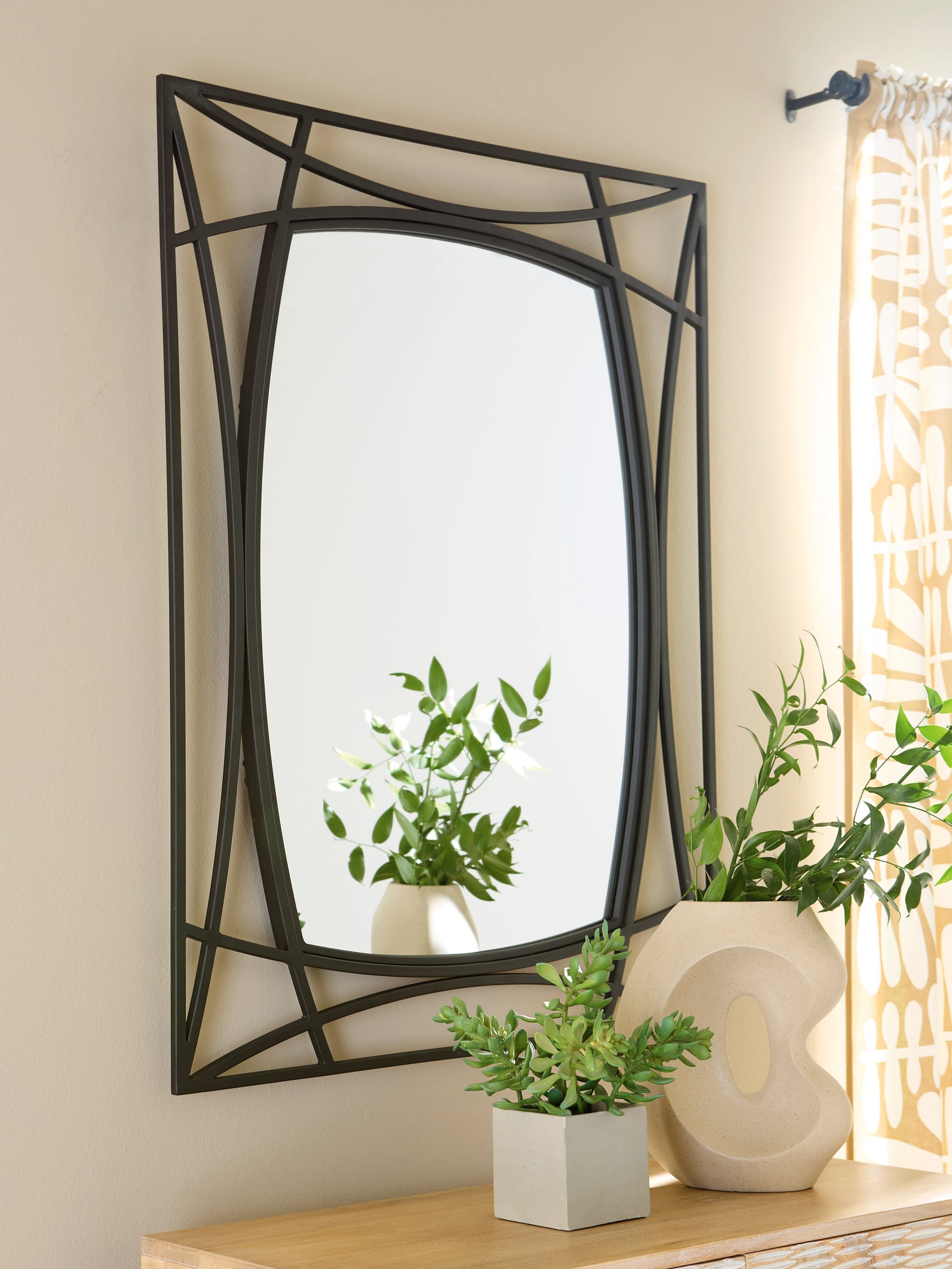 Auburndale Furniture Outlet - Ashley Furniture - Freenville Mirror - Accent Mirror / Black - A8010408
