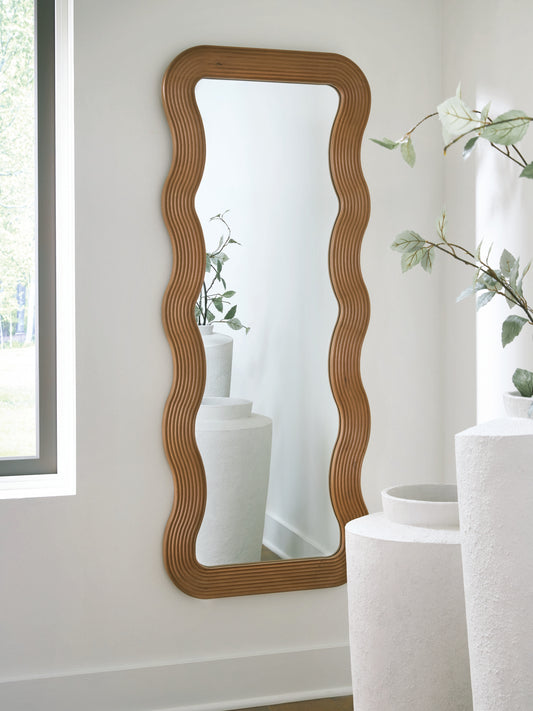 Auburndale Furniture Outlet - Ashley Furniture - Ellisonville Mirror - Floor Mirror / Brown - A8010413