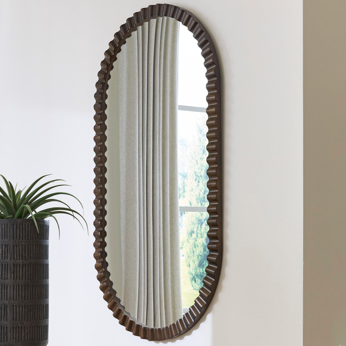 Auburndale Furniture Outlet - Ashley Furniture - Clorington Mirror - Accent Mirror - A8010463