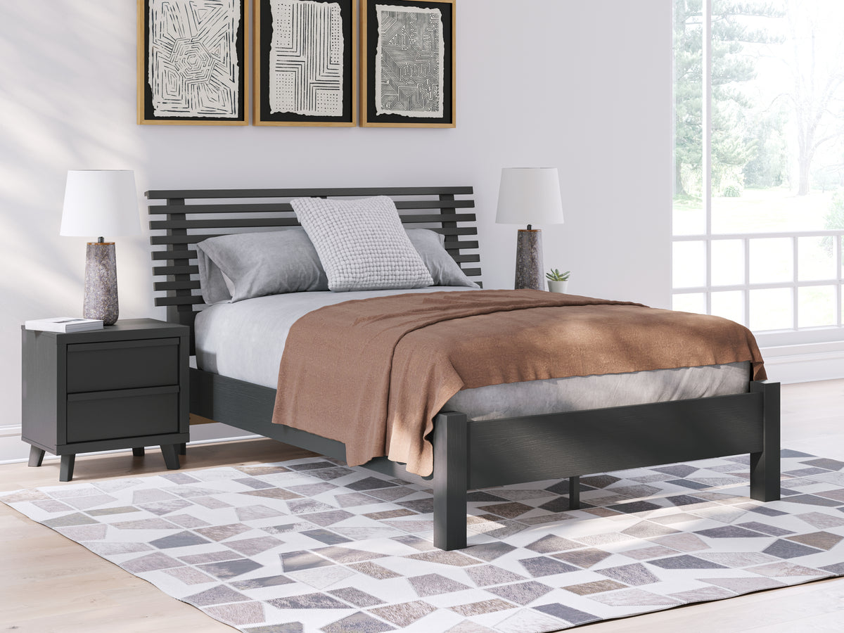 Auburndale Furniture Outlet - Ashley Furniture - Danziar Bedroom - Full Slat Panel Bed / Black - B1013B19