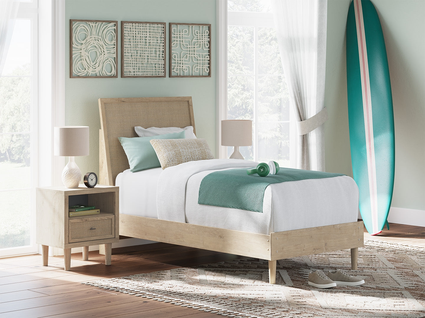 Auburndale Furniture Outlet - Ashley Furniture - Cielden Bedroom - Twin Panel Bed / Two-tone - B1199B18