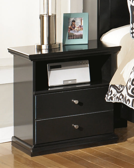 Auburndale Furniture Outlet - Ashley Furniture - Maribel Bedroom - Queen Panel Bed / Black - B138B53