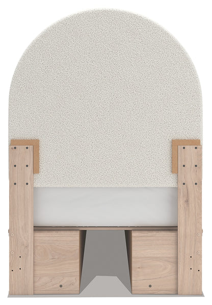 Arloster Bedroom