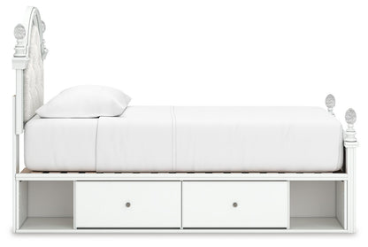 Kozlani Bedroom