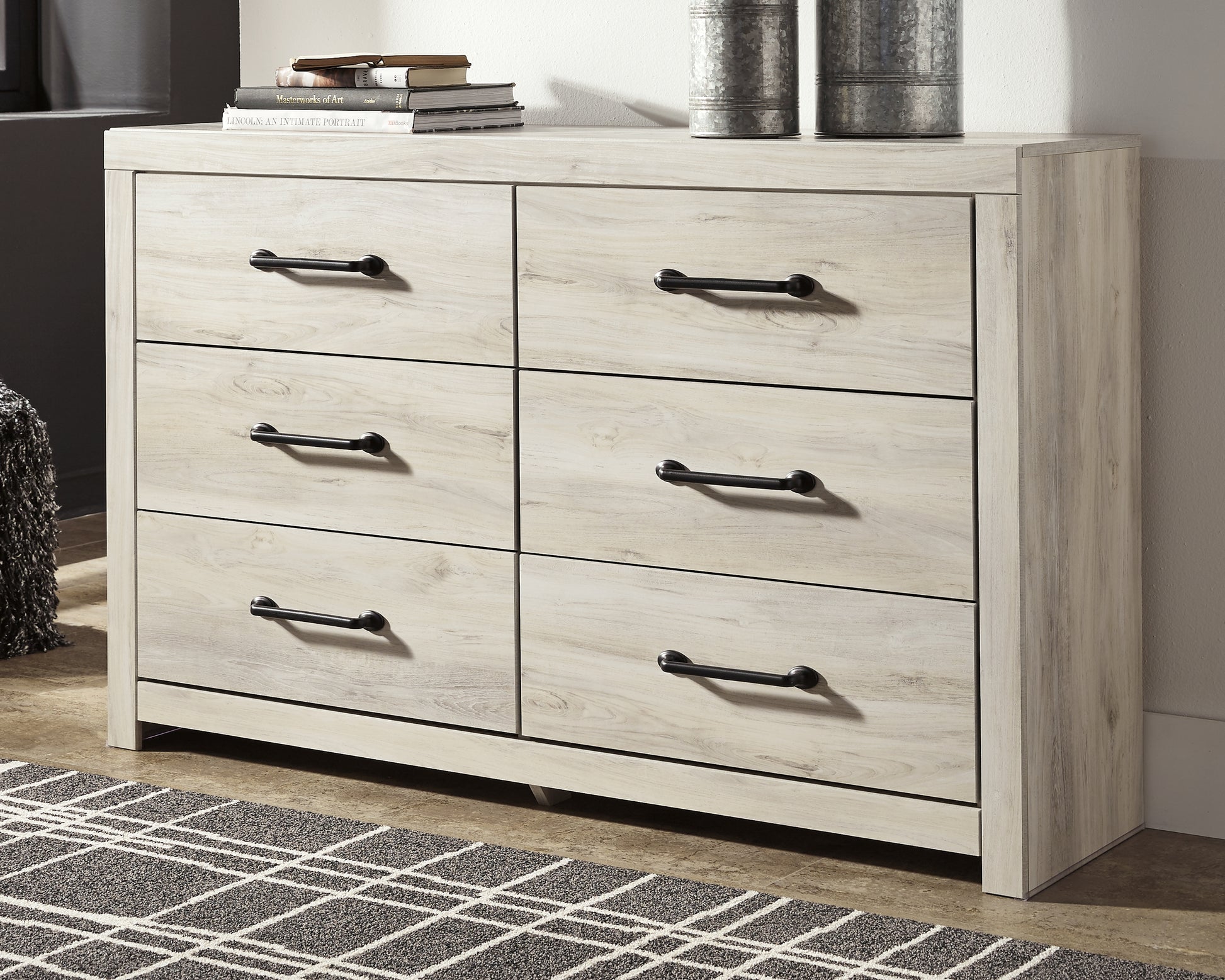Auburndale Furniture Outlet - Ashley Furniture - Cambeck Bedroom - Queen Panel Bed / Whitewash - B192B4