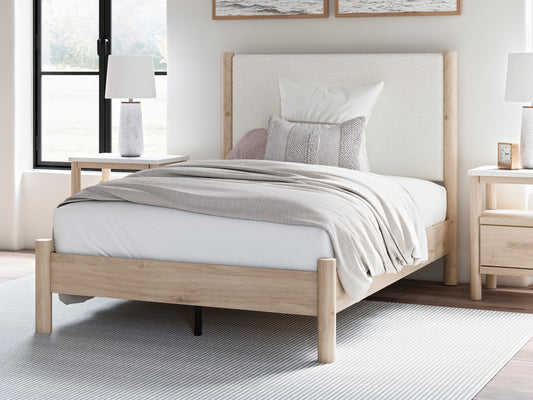 Auburndale Furniture Outlet - Ashley Furniture - Cadmori Bedroom - King Upholstered Panel Bed / Black/White - B2616B8
