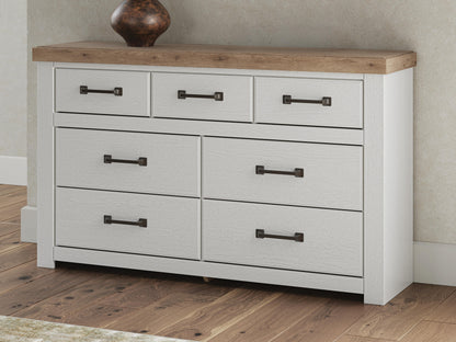 Auburndale Furniture Outlet - Ashley Furniture - Savonport Bedroom - Seven Drawer Dresser - B4615-31