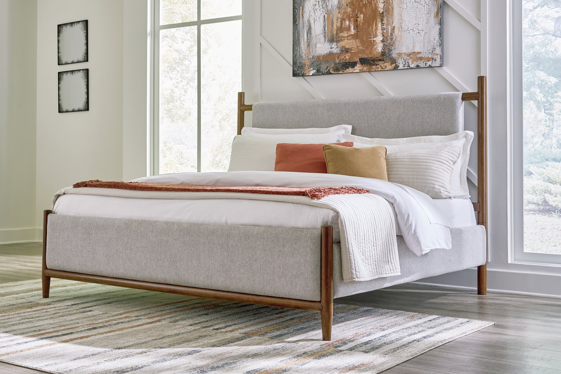 Auburndale Furniture Outlet - Ashley Furniture - Lyncott Bedroom - King Upholstered Bed / Brown - B615B6
