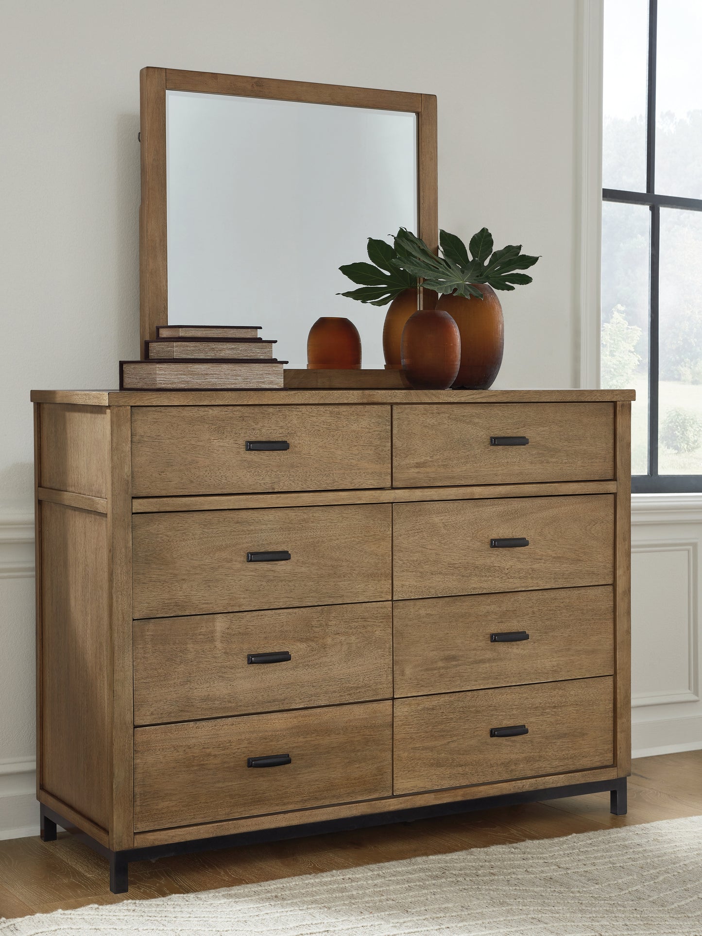 Auburndale Furniture Outlet - Ashley Furniture - Tomtyn Bedroom - Dresser and Mirror / Light Brown - B622B1