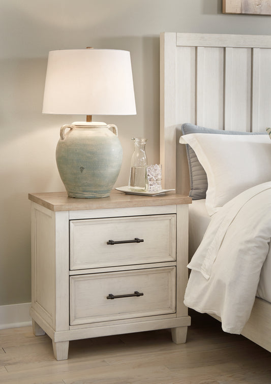 Auburndale Furniture Outlet - Ashley Furniture - Shaybrock Bedroom - Queen Panel Bed / Antique White - B683B2