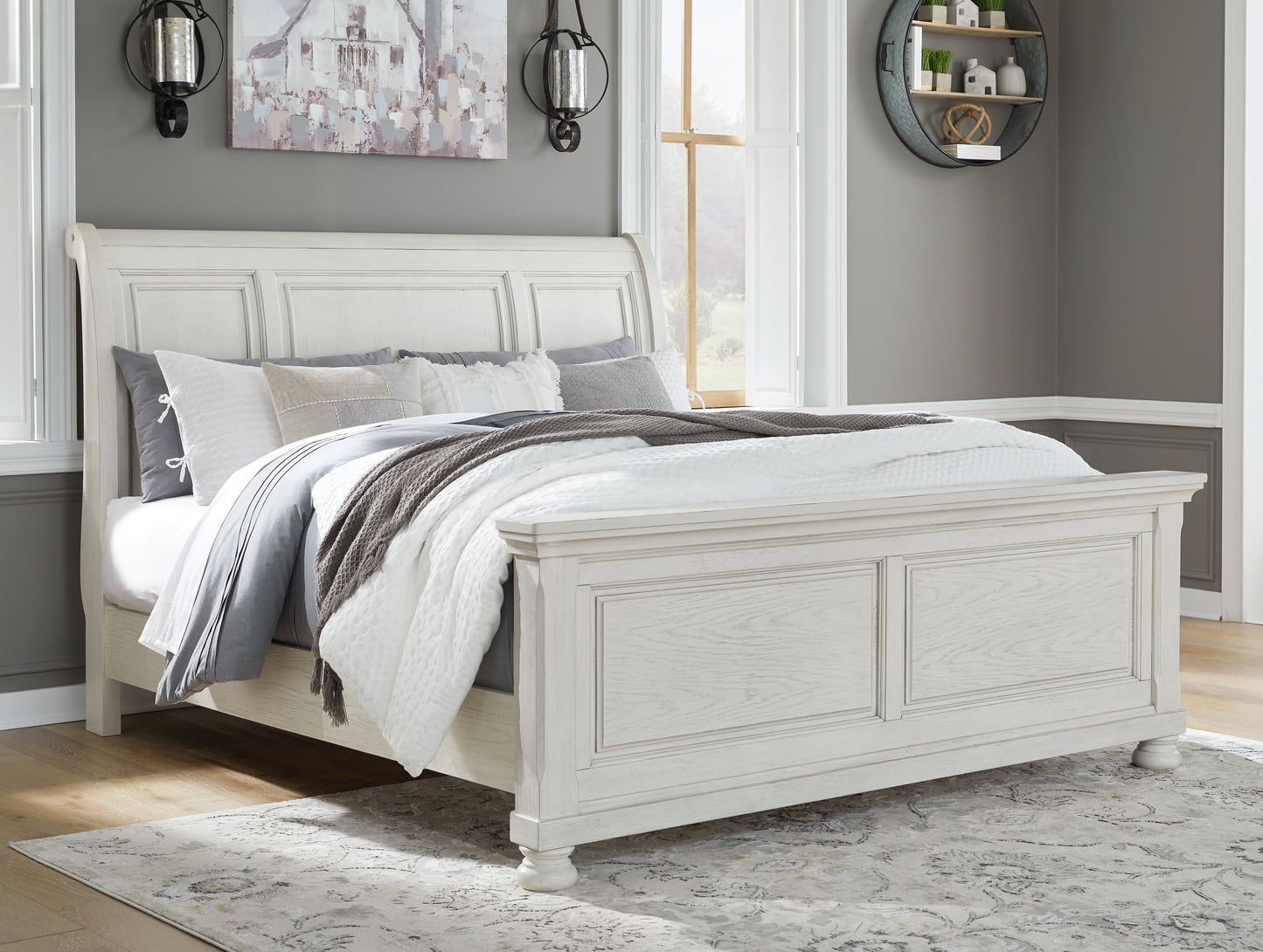 Auburndale Furniture Outlet - Ashley Furniture - Robbinsdale Bedroom - King Sleigh Bed / Antique White - B742B22