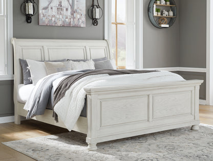 Auburndale Furniture Outlet - Ashley Furniture - Robbinsdale Bedroom - King Sleigh Bed / Antique White - B742B22