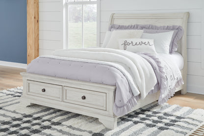 Auburndale Furniture Outlet - Ashley Furniture - Robbinsdale Bedroom - Full Sleigh Storage Bed / Antique White - B742B13