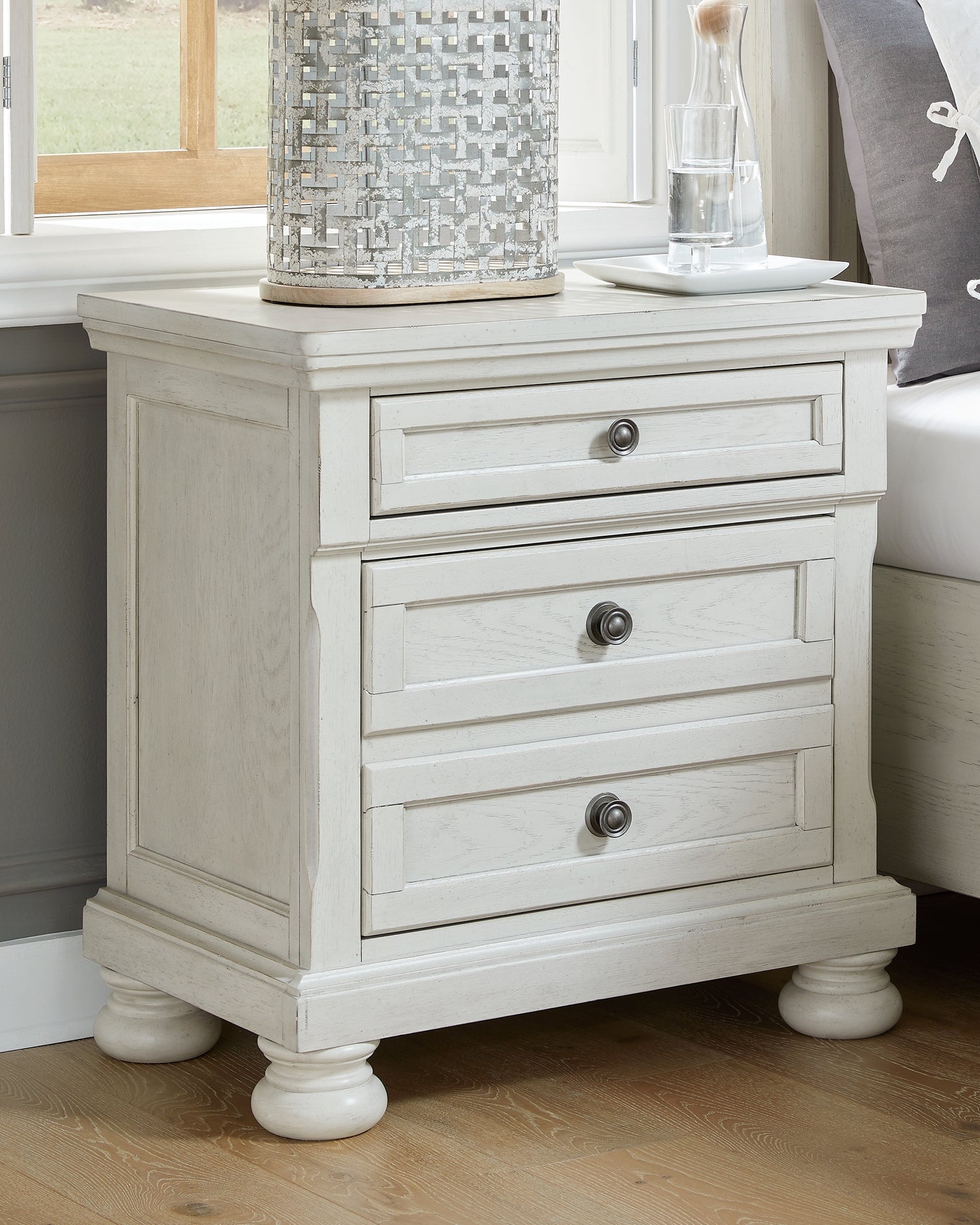 Auburndale Furniture Outlet - Ashley Furniture - Robbinsdale Bedroom - King Panel Storage Bed / Antique White - B742B25