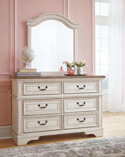 Auburndale Furniture Outlet - Ashley Furniture - Realyn Bedroom - Dresser and Mirror / Chipped White - B743B12