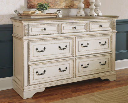 Auburndale Furniture Outlet - Ashley Furniture - Realyn Bedroom - Dresser / Two-tone - B743-31