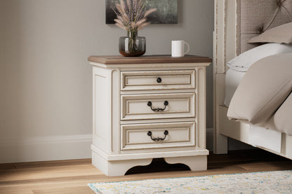 Auburndale Furniture Outlet - Ashley Furniture - Realyn Bedroom - Three Drawer Night Stand / Two-tone - B743-93