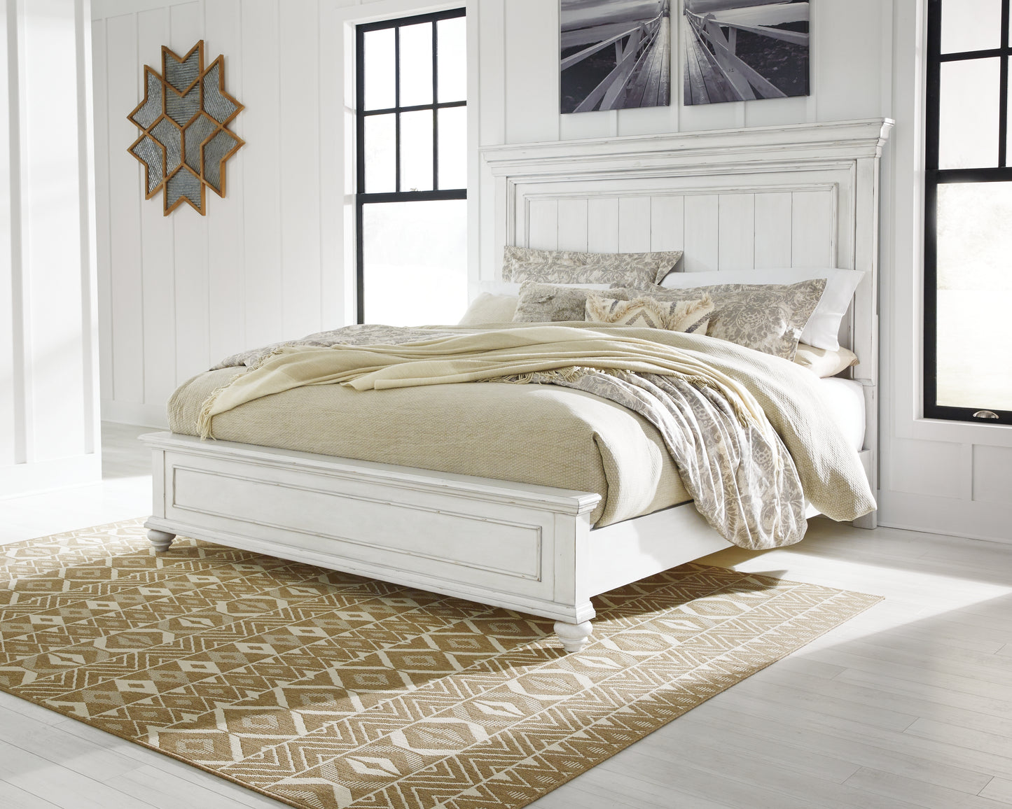 Auburndale Furniture Outlet - Ashley Furniture - Kanwyn Bedroom - Queen Panel Bed / Whitewash - B777B2