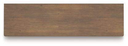 Feddinger Bedroom