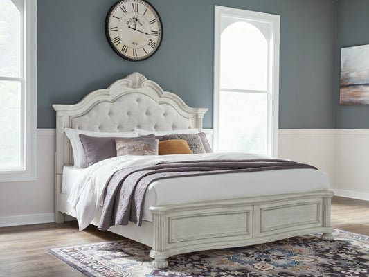 Auburndale Furniture Outlet - Ashley Furniture - Montelaine Bedroom - Three Drawer Night Stand / Antique White - B795-93