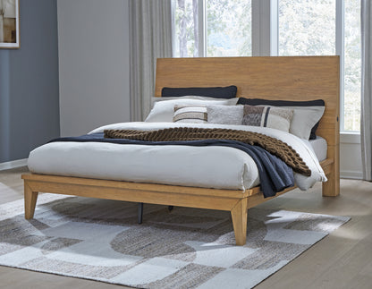 Auburndale Furniture Outlet - Ashley Furniture - Sherbana Bedroom - Queen Panel Bed / Light Brown - B833B2