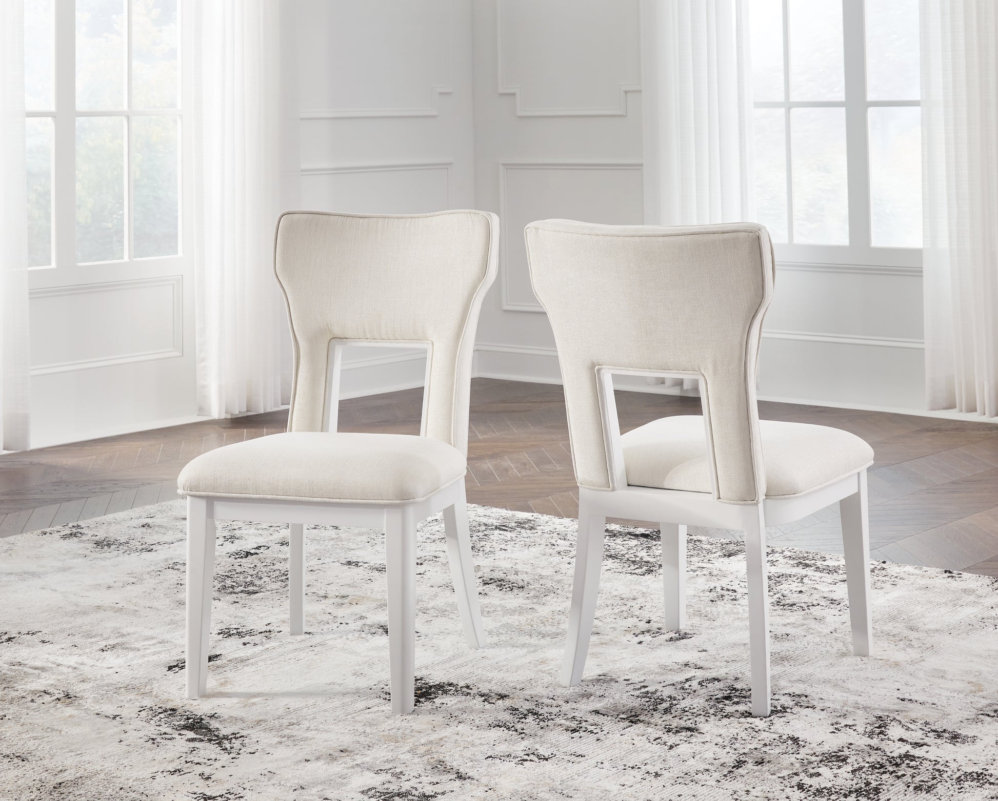 Auburndale Furniture Outlet - Ashley Furniture - Chalanna Dining Room - Dining Chair (Set of 2) / White - D822-01X2
