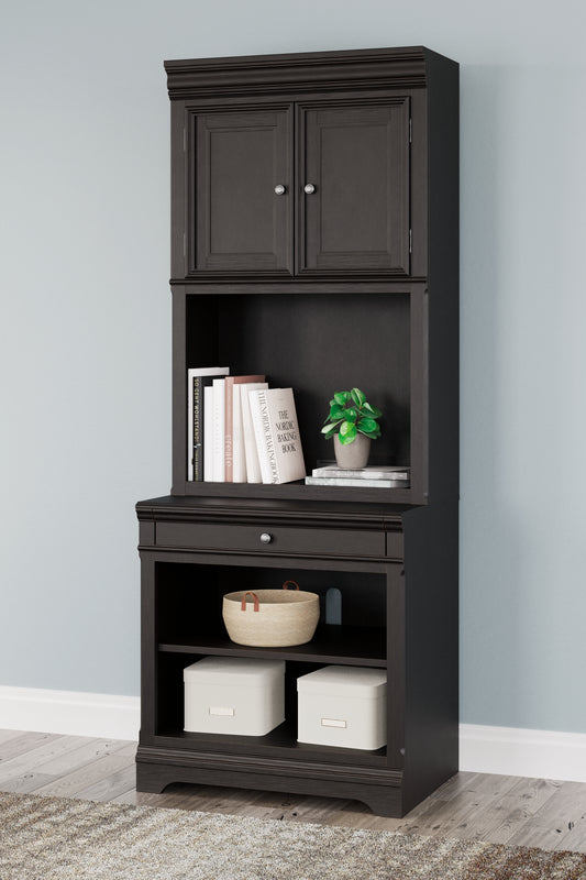 Auburndale Furniture Outlet - Ashley Furniture - Beckincreek Bookcase - Bookcase / Black - H778H7