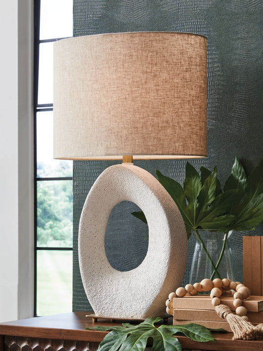 Auburndale Furniture Outlet - Ashley Furniture - Trentlen Lighting - Paper Table Lamp (1/CN) / Cream/Gold Finish - L235984