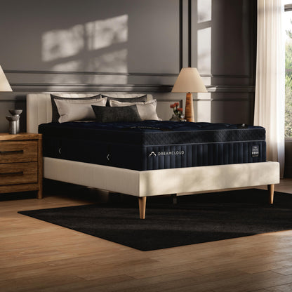 Auburndale Furniture Outlet - Ashley Furniture - Dreamcloud Ultra Memory Foam Mattresses - Queen - M12331
