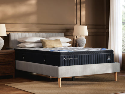 Auburndale Furniture Outlet - Ashley Furniture - DreamCloud Premier Hybrid Mattresses - Twin / White - M13611